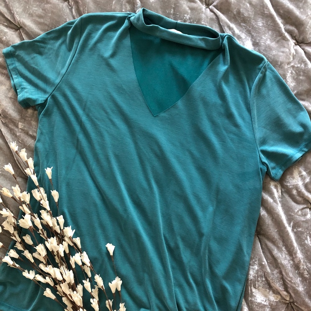 Teal casual shirt. Size Medium. Never worn.